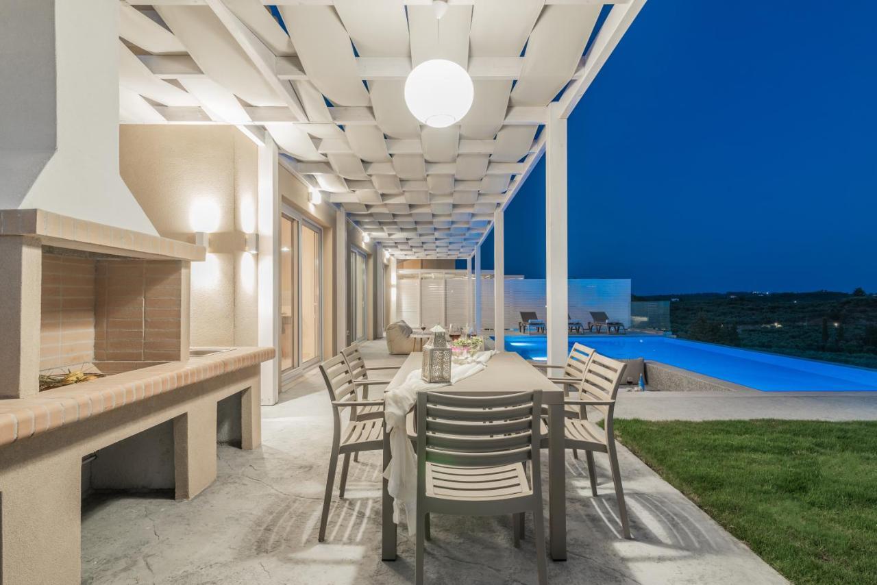 Spartakos Luxury Villa 2 Koukounariá Extérieur photo